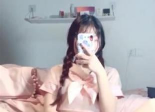 微博美乳身材爆炸粉嫩福利姬快点亲亲我大尺度私拍流出超粉美鲍漂亮美乳完美露脸.